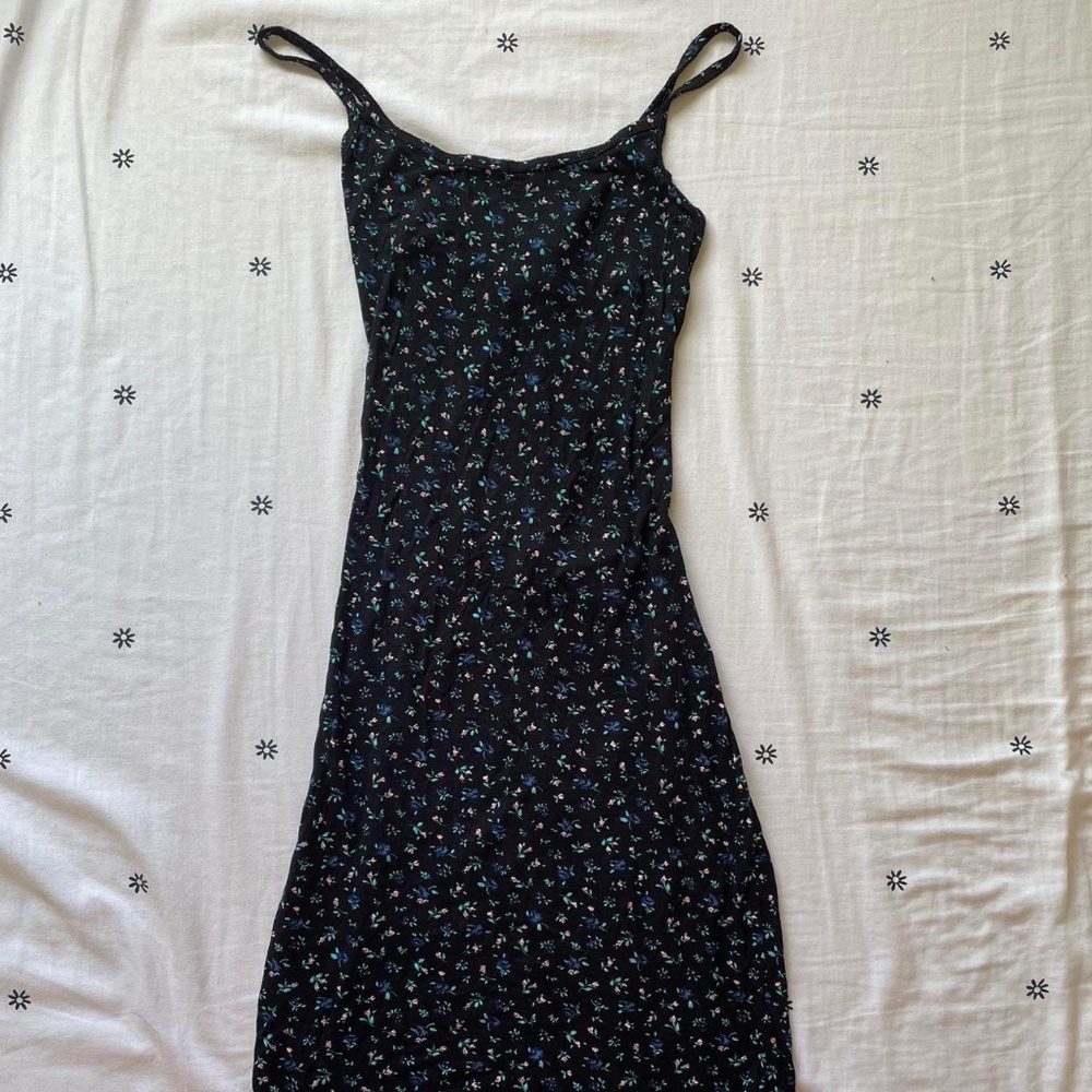 Pretty Little Thing dress